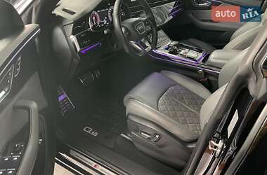 Внедорожник / Кроссовер Audi Q8 2018 в 