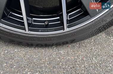 Внедорожник / Кроссовер Audi Q8 2024 в 