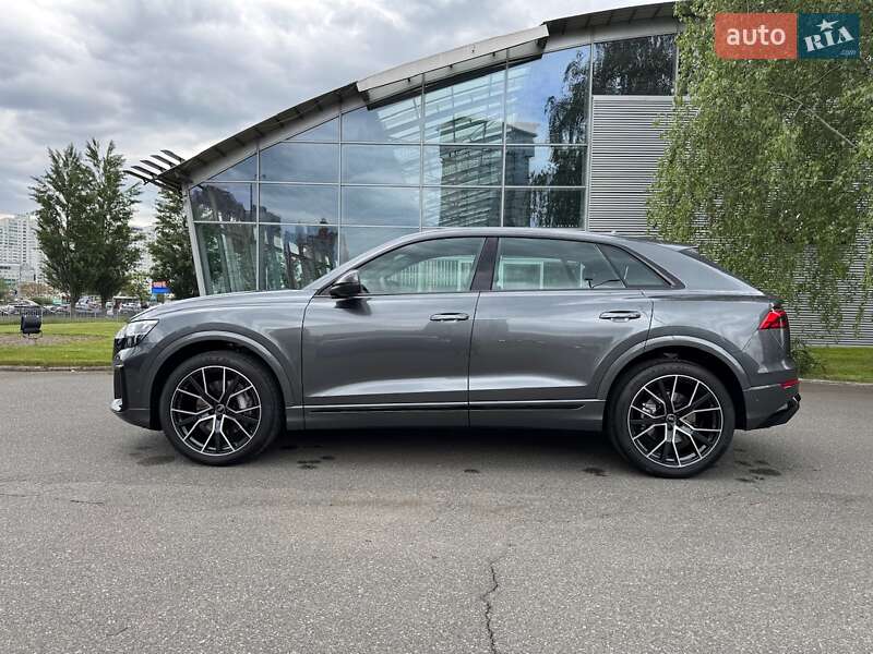 Внедорожник / Кроссовер Audi Q8 2024 в Киеве