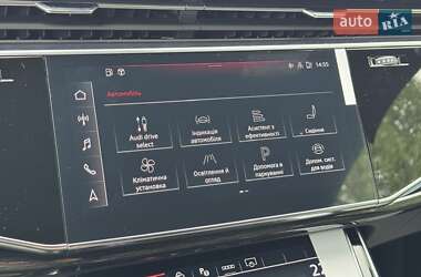 Внедорожник / Кроссовер Audi Q8 2024 в 
