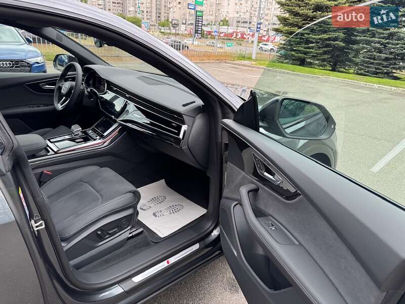 Внедорожник / Кроссовер Audi Q8 2024 в Киеве