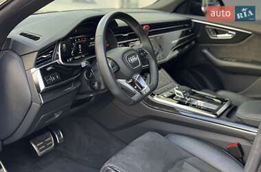 Позашляховик / Кросовер Audi Q8 2021 в 