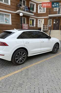 Внедорожник / Кроссовер Audi Q8 2019 в Одессе