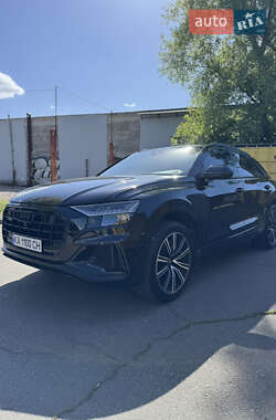 Внедорожник / Кроссовер Audi Q8 2019 в 