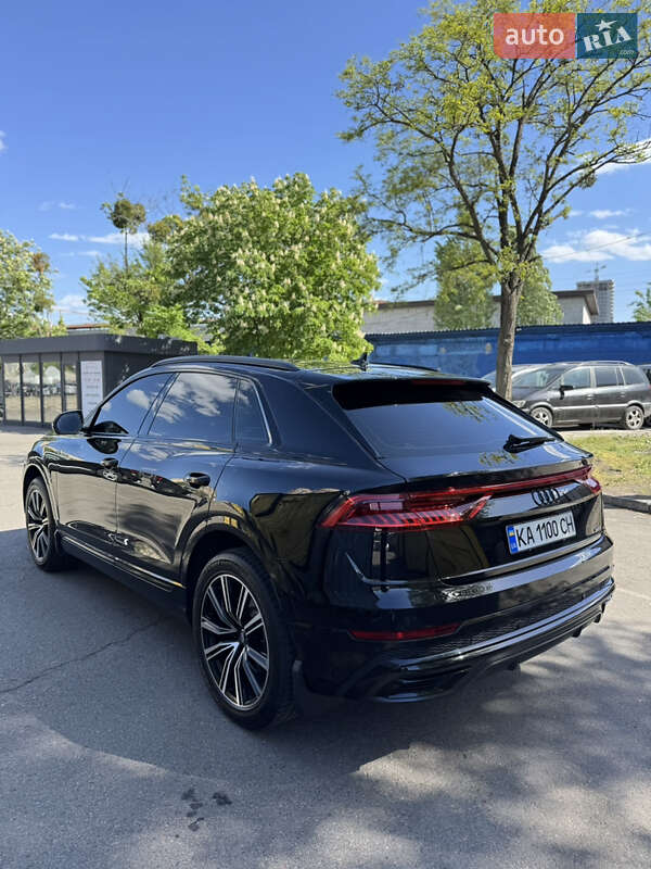 Внедорожник / Кроссовер Audi Q8 2019 в Киеве