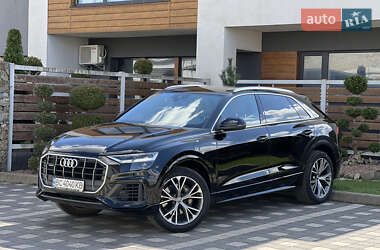 Позашляховик / Кросовер Audi Q8 2019 в 