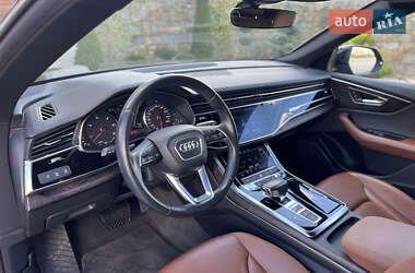 Позашляховик / Кросовер Audi Q8 2019 в 