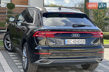 Позашляховик / Кросовер Audi Q8 2019 в 