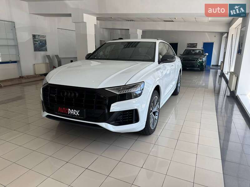 Позашляховик / Кросовер Audi Q8 2020 в Одесі