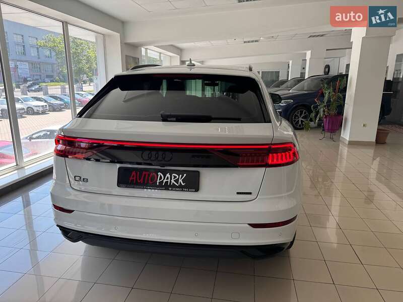 Позашляховик / Кросовер Audi Q8 2020 в Одесі