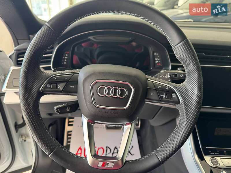 Позашляховик / Кросовер Audi Q8 2020 в Одесі