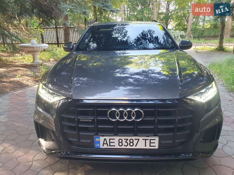 Внедорожник / Кроссовер Audi Q8 2018 в Днепре