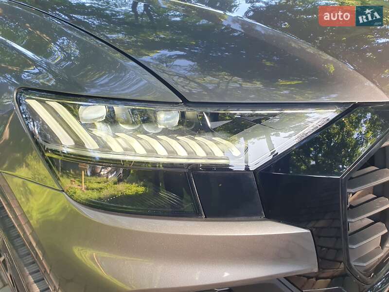 Внедорожник / Кроссовер Audi Q8 2018 в Днепре