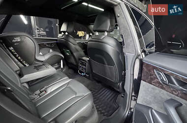 Внедорожник / Кроссовер Audi Q8 2019 в 