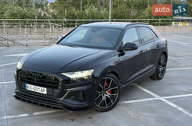 Внедорожник / Кроссовер Audi Q8 2020 в 