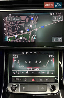 Внедорожник / Кроссовер Audi Q8 2021 в 
