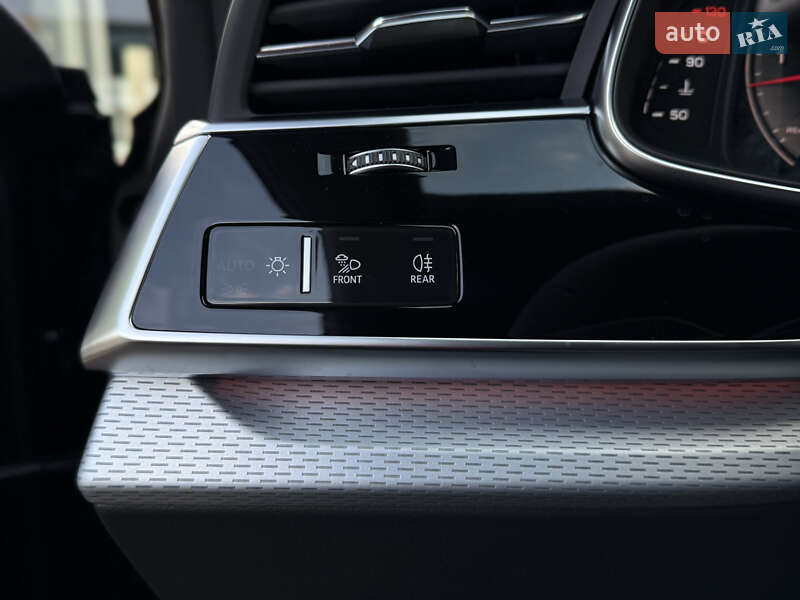 Позашляховик / Кросовер Audi Q8 2025 в Одесі