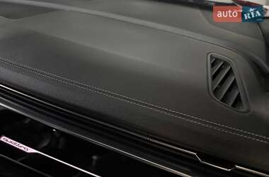 Внедорожник / Кроссовер Audi Q8 2023 в 