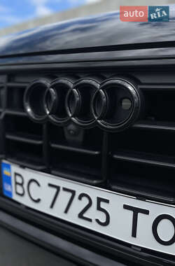 Внедорожник / Кроссовер Audi Q8 2022 в 