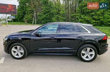 Внедорожник / Кроссовер Audi Q8 2019 в 