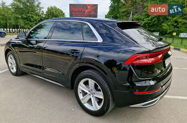 Внедорожник / Кроссовер Audi Q8 2019 в 