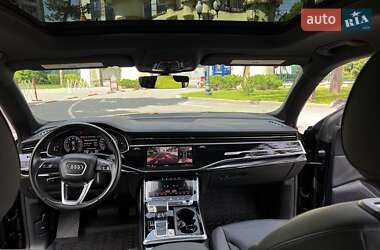 Внедорожник / Кроссовер Audi Q8 2020 в 