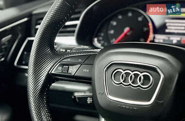 Внедорожник / Кроссовер Audi Q8 2019 в 