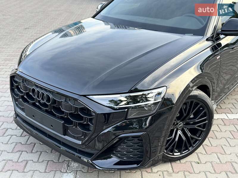 Внедорожник / Кроссовер Audi Q8 2025 в Одессе