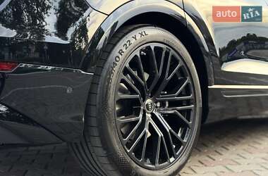 Внедорожник / Кроссовер Audi Q8 2025 в 