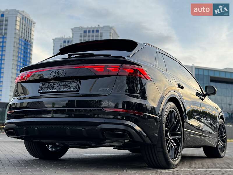 Внедорожник / Кроссовер Audi Q8 2025 в Одессе