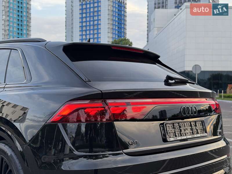 Внедорожник / Кроссовер Audi Q8 2025 в Одессе