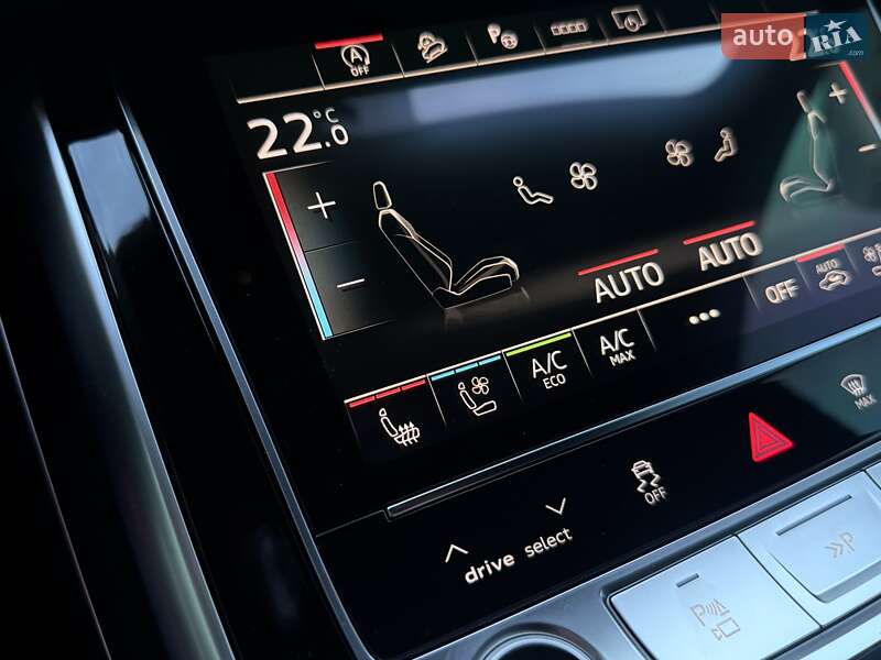 Внедорожник / Кроссовер Audi Q8 2025 в Одессе