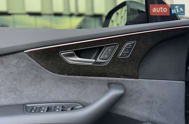 Внедорожник / Кроссовер Audi Q8 2025 в 