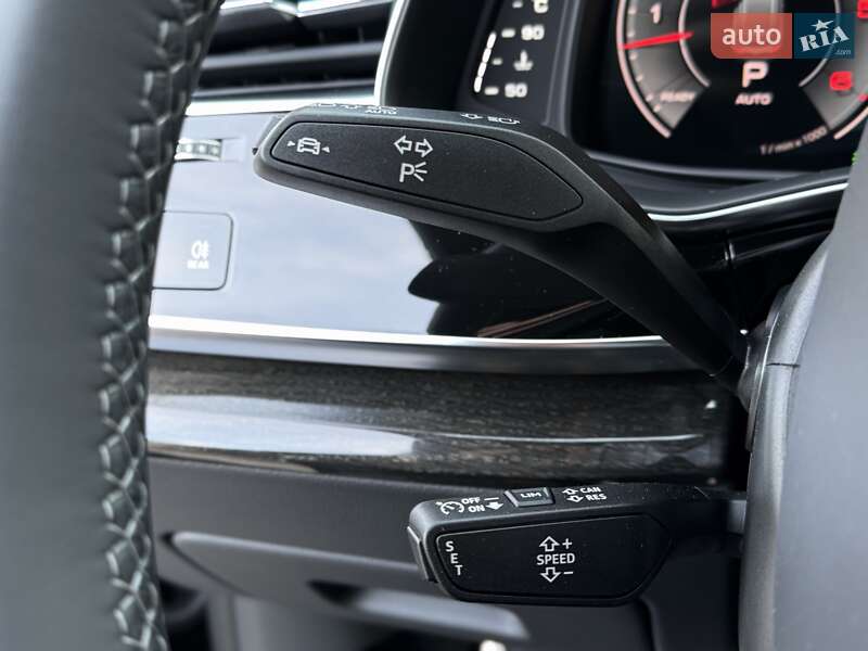 Внедорожник / Кроссовер Audi Q8 2025 в Одессе