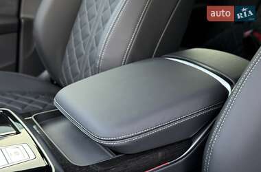 Внедорожник / Кроссовер Audi Q8 2025 в 