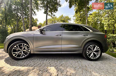 Внедорожник / Кроссовер Audi Q8 2020 в 
