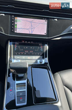 Внедорожник / Кроссовер Audi Q8 2019 в 