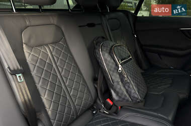 Внедорожник / Кроссовер Audi Q8 2023 в 