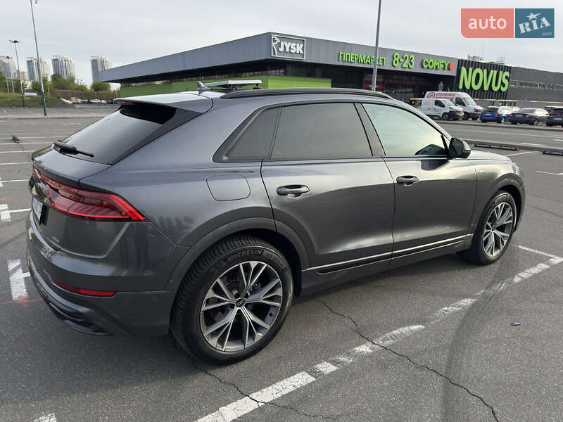 Позашляховик / Кросовер Audi Q8 2023 в Києві