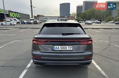 Внедорожник / Кроссовер Audi Q8 2023 в 