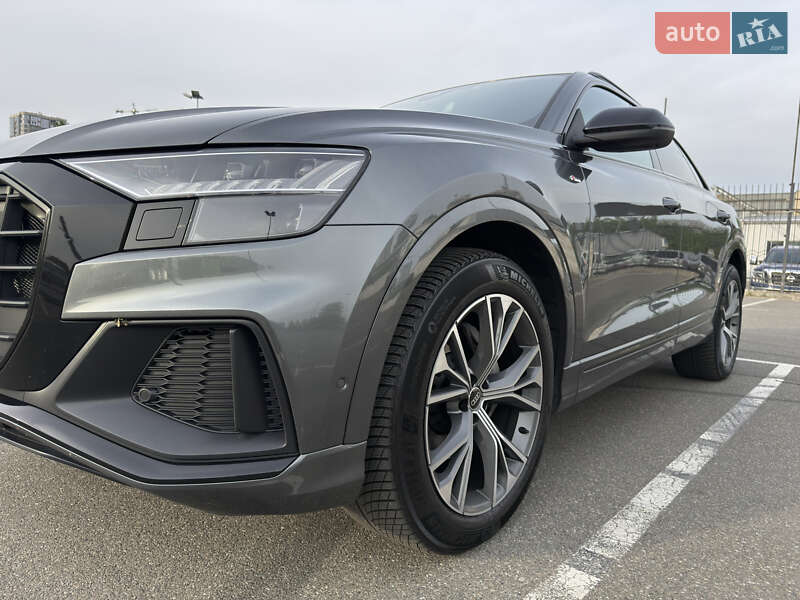 Позашляховик / Кросовер Audi Q8 2023 в Києві
