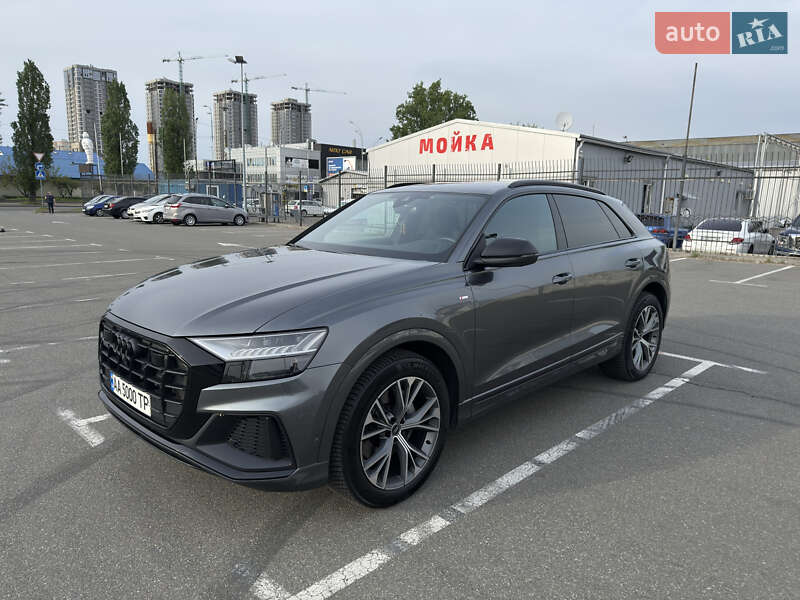 Позашляховик / Кросовер Audi Q8 2023 в Києві
