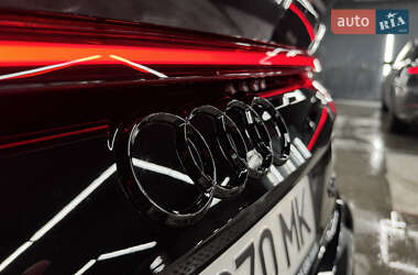 Внедорожник / Кроссовер Audi Q8 2020 в 