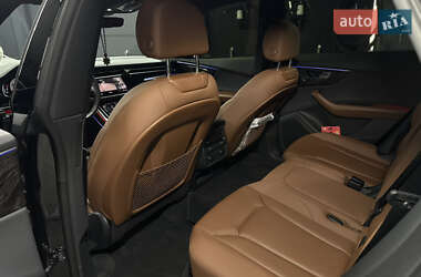 Внедорожник / Кроссовер Audi Q8 2020 в 