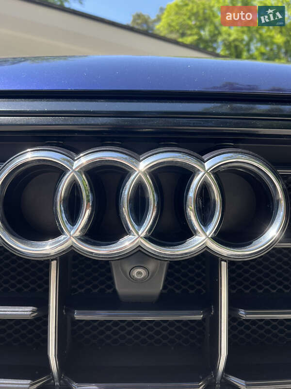 Внедорожник / Кроссовер Audi Q8 2018 в Львове