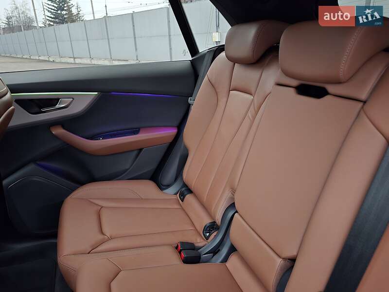 Внедорожник / Кроссовер Audi Q8 2024 в Киеве