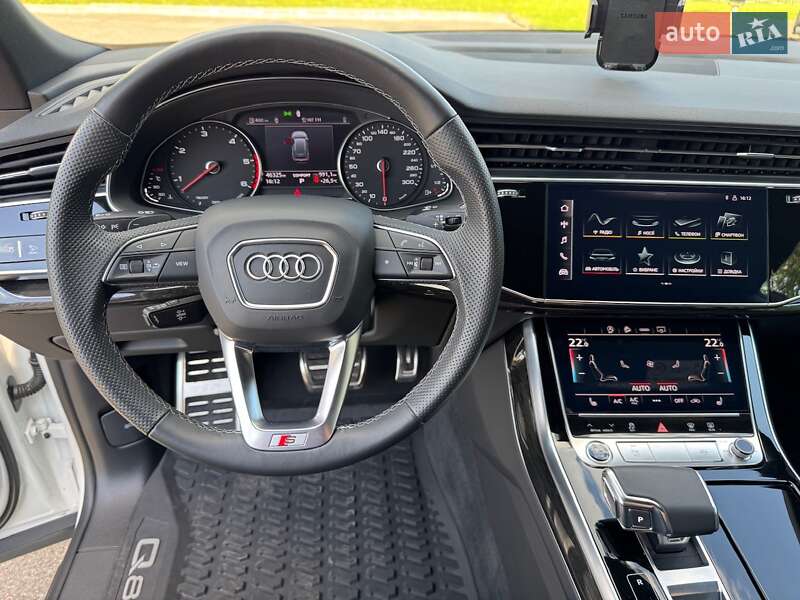 Позашляховик / Кросовер Audi Q8 2021 в Києві