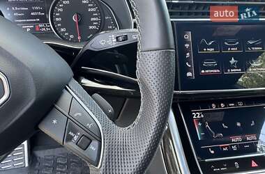 Внедорожник / Кроссовер Audi Q8 2021 в 