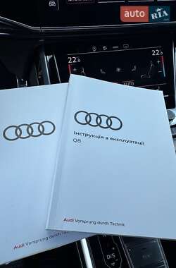 Внедорожник / Кроссовер Audi Q8 2021 в 