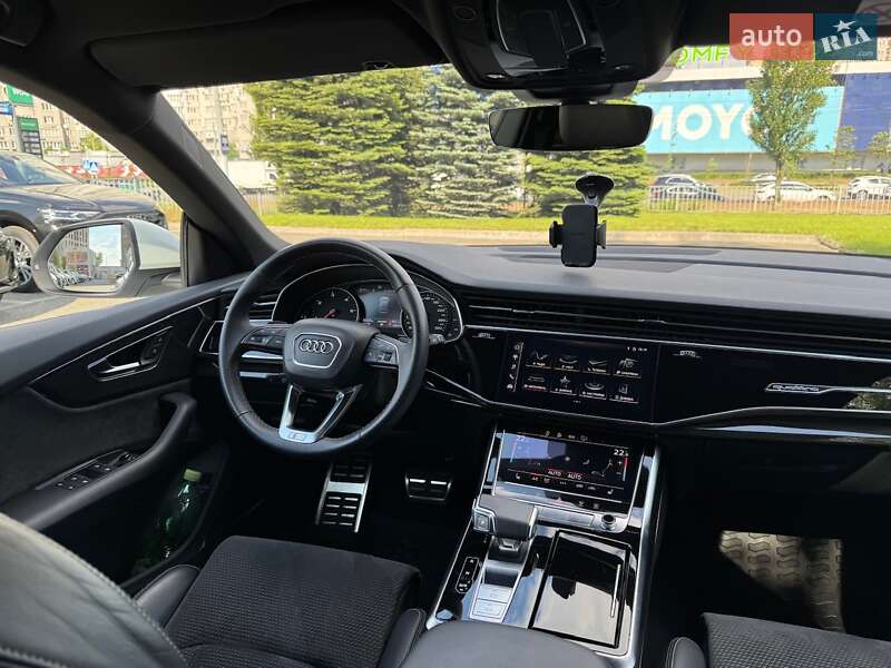 Позашляховик / Кросовер Audi Q8 2021 в Києві